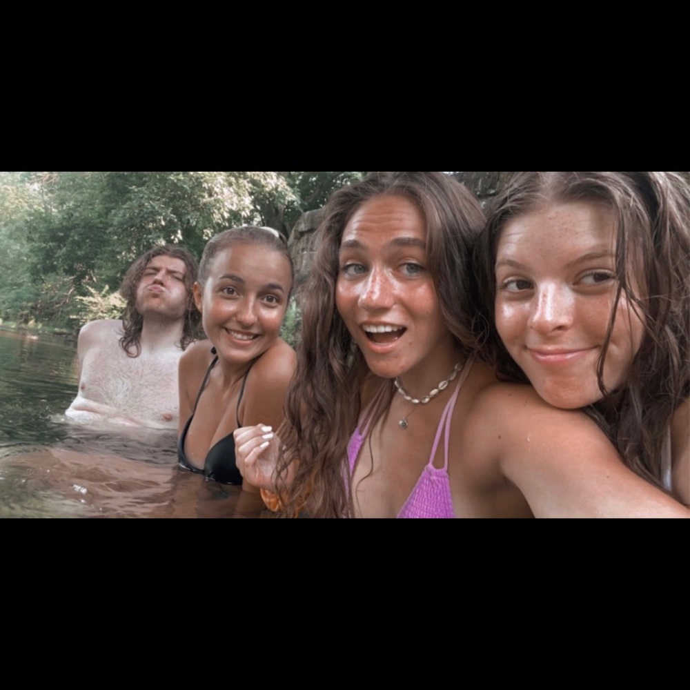 Meet your Posher, Emma